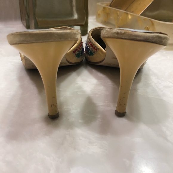 Heeled mule slippers, embroidery & beads, Size 6.5 - Picture 4 of 11